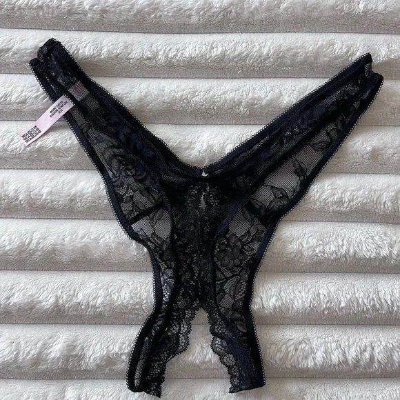 NWOT Victoria’s Secret Crotchless Lace Panty! - Picture 4 of 5